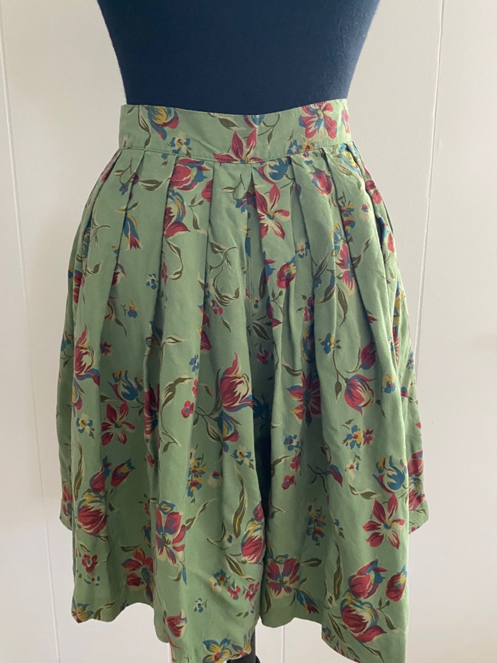 Vintage Gap Skorts, 100% Rayon, Size 8